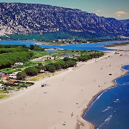Beachfront, Tirana Guest House Velipoje Luaran gambar