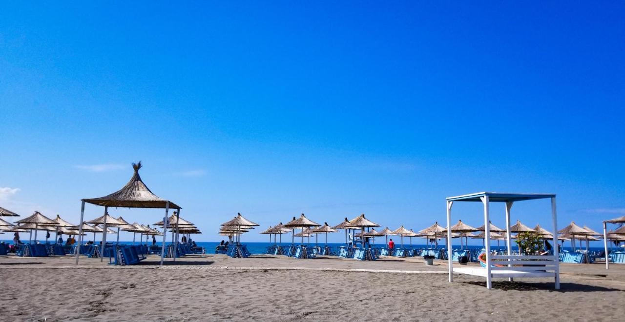 Beachfront, Tirana Guest House Velipoje Luaran gambar