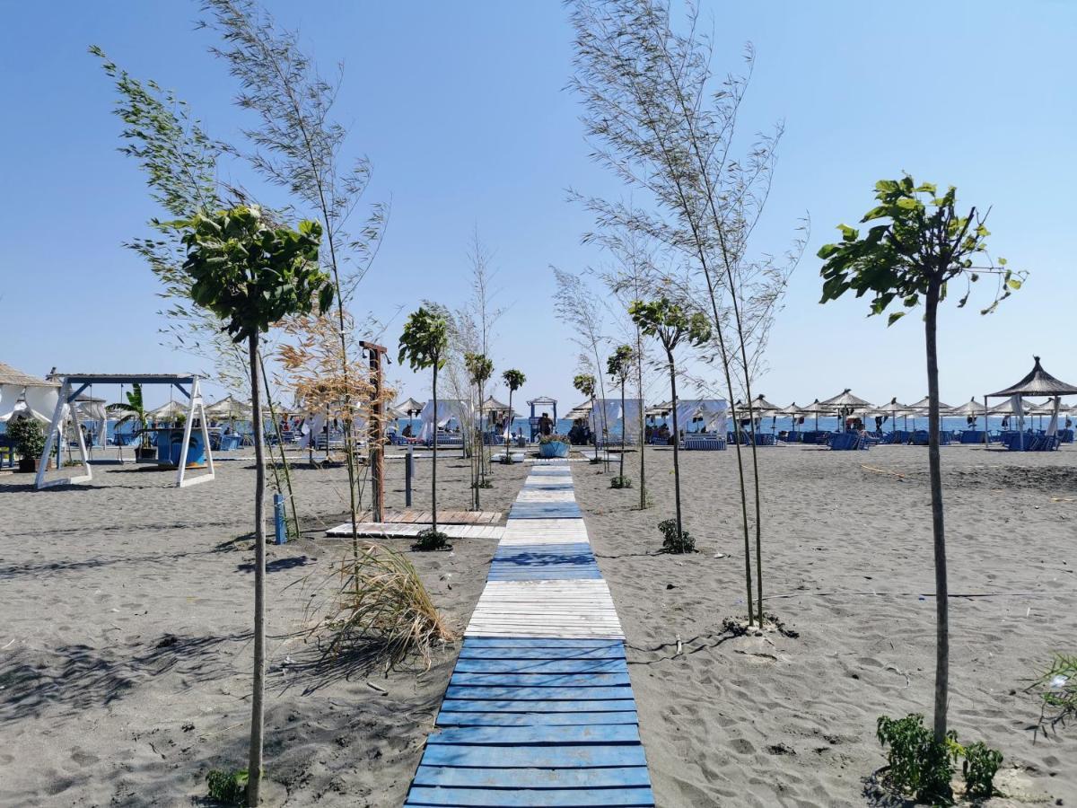 Beachfront, Tirana Guest House Velipoje Luaran gambar