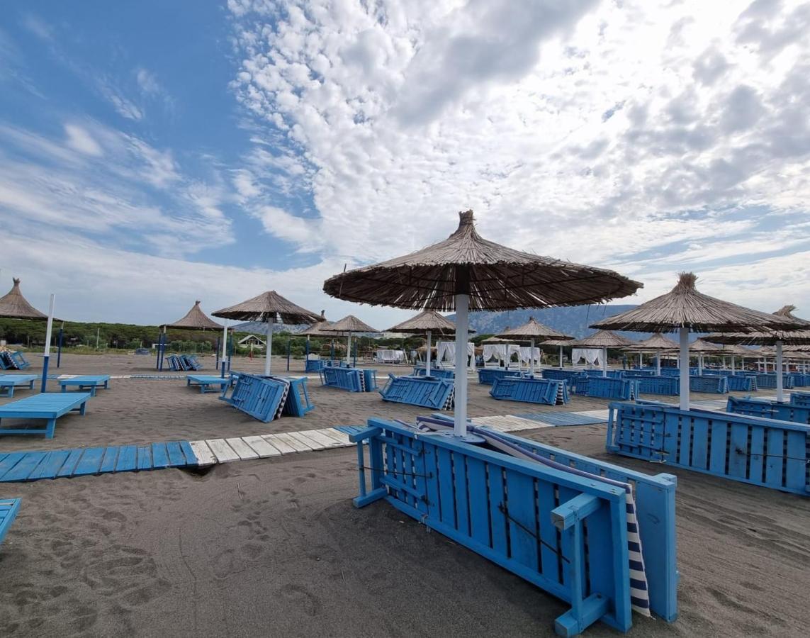Beachfront, Tirana Guest House Velipoje Luaran gambar