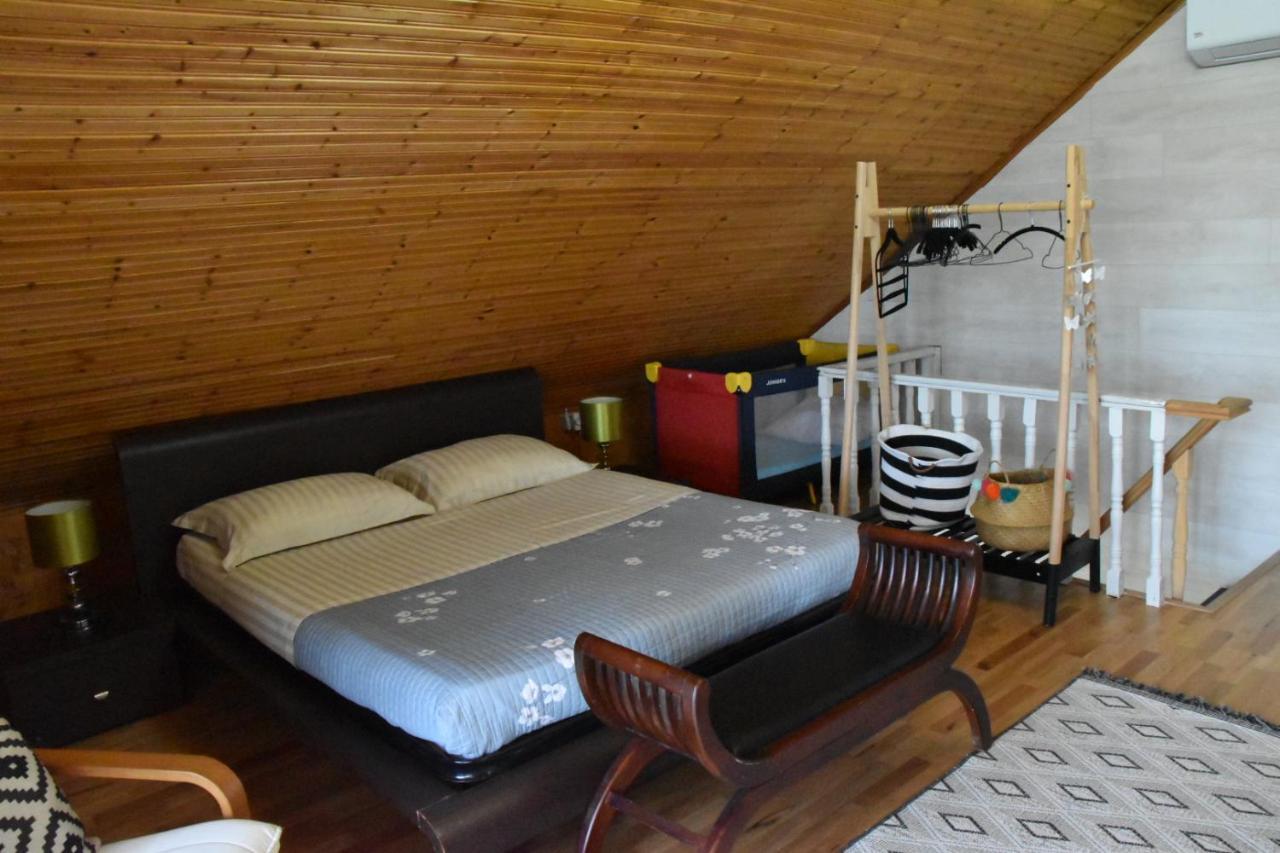 Beachfront, Tirana Guest House Velipoje Luaran gambar