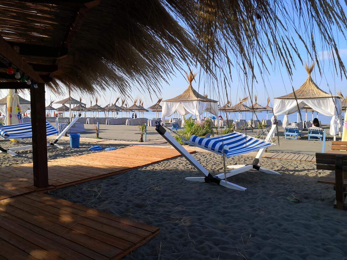 Beachfront, Tirana Guest House Velipoje Luaran gambar