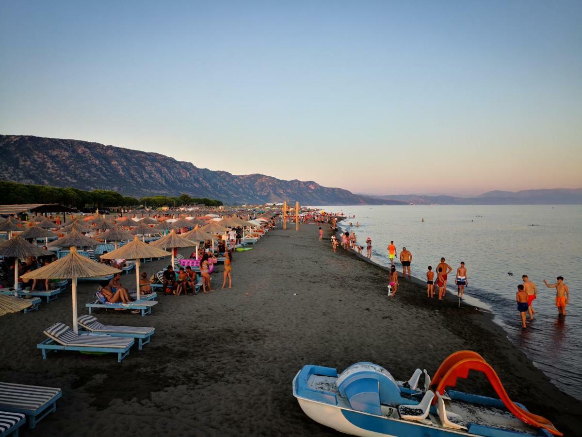 Beachfront, Tirana Guest House Velipoje Luaran gambar