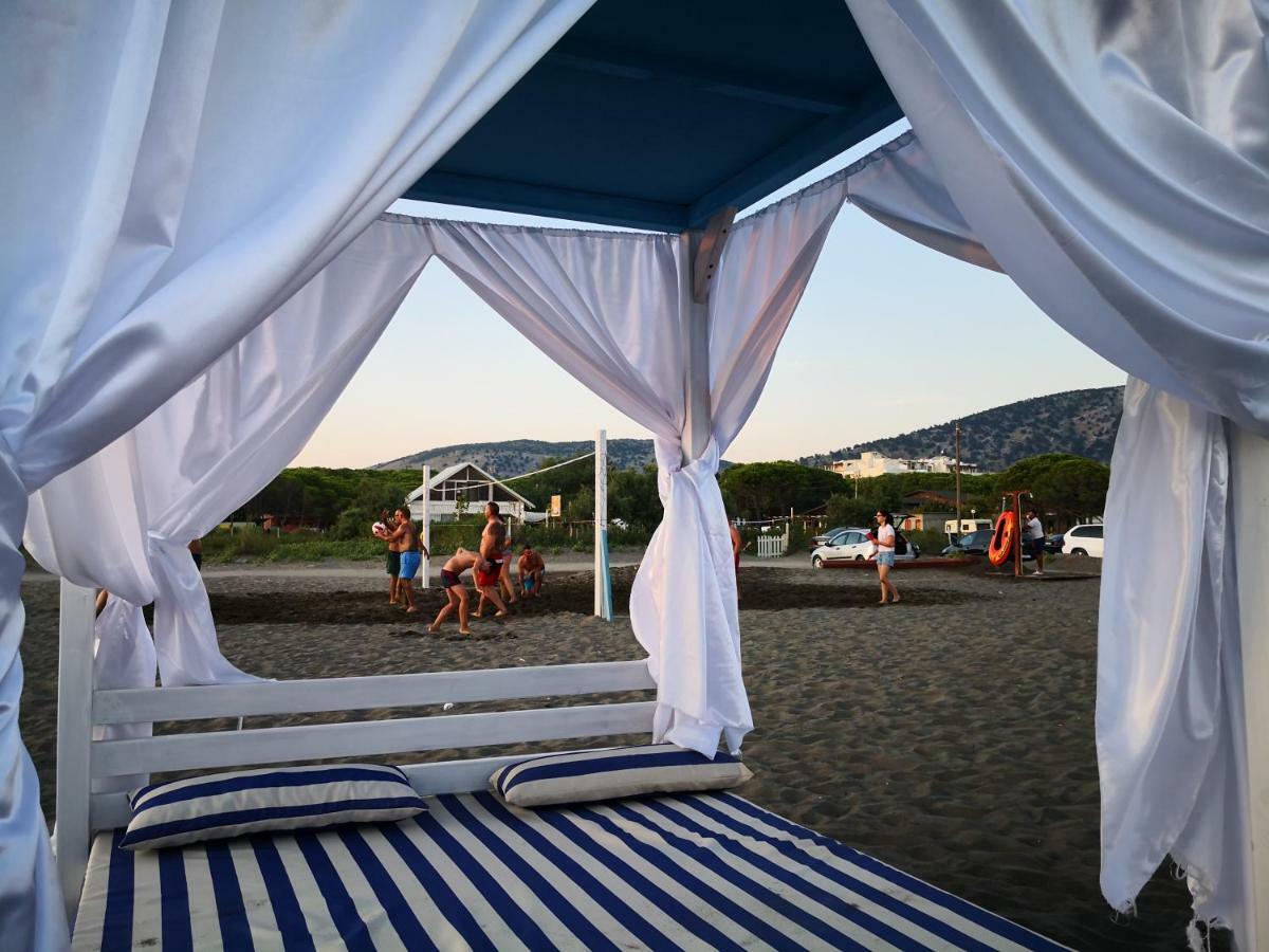 Beachfront, Tirana Guest House Velipoje Luaran gambar